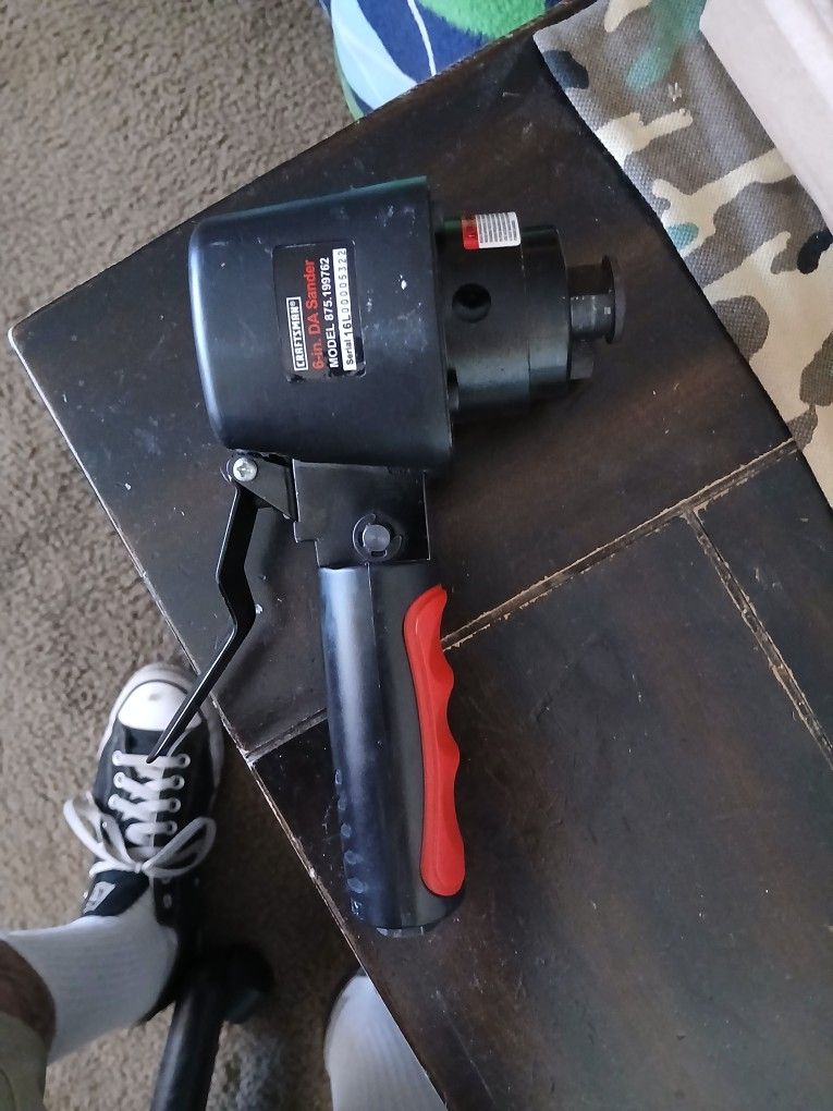 Craftsman 6" Dual Action Pneumatic Sander