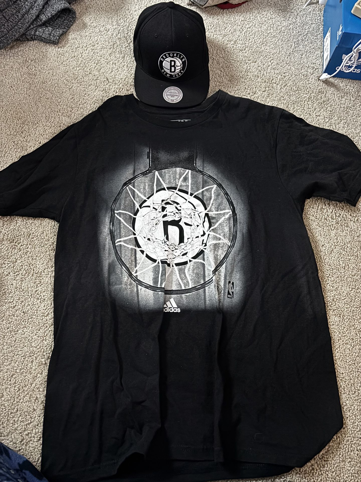 Brooklyn nets shirt and hat