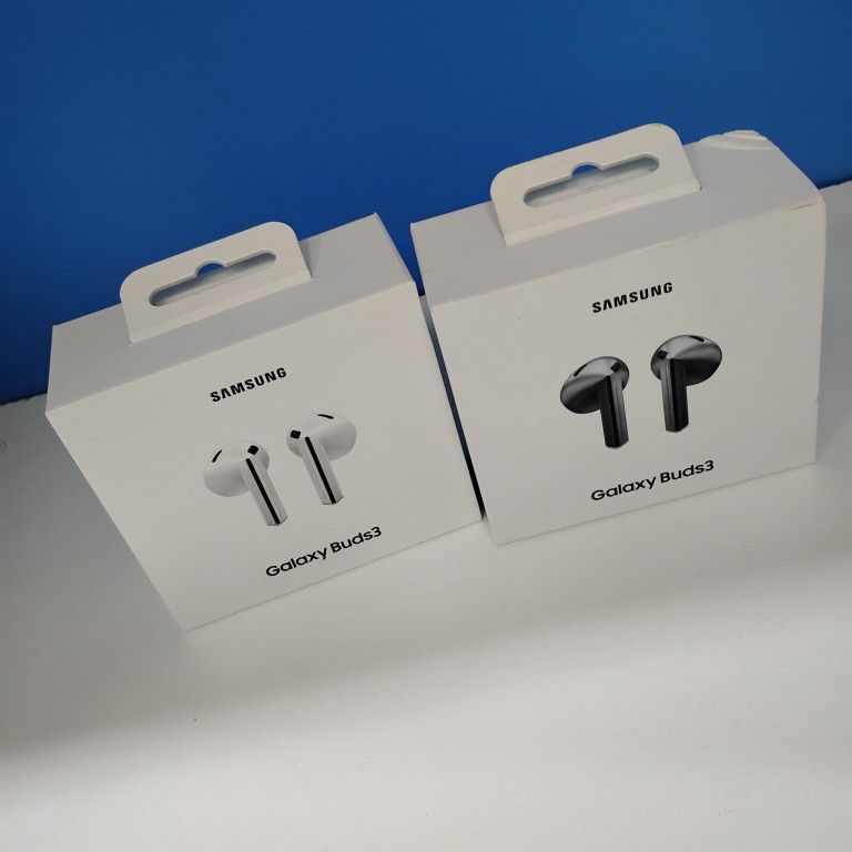 Samsung Galaxy Buds 3 Wireless Earbuds New - Pay $5 today and the rest later!!