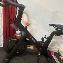 Peloton Indoor Exercise Bikes, Original Peloton Bike and Bike+
