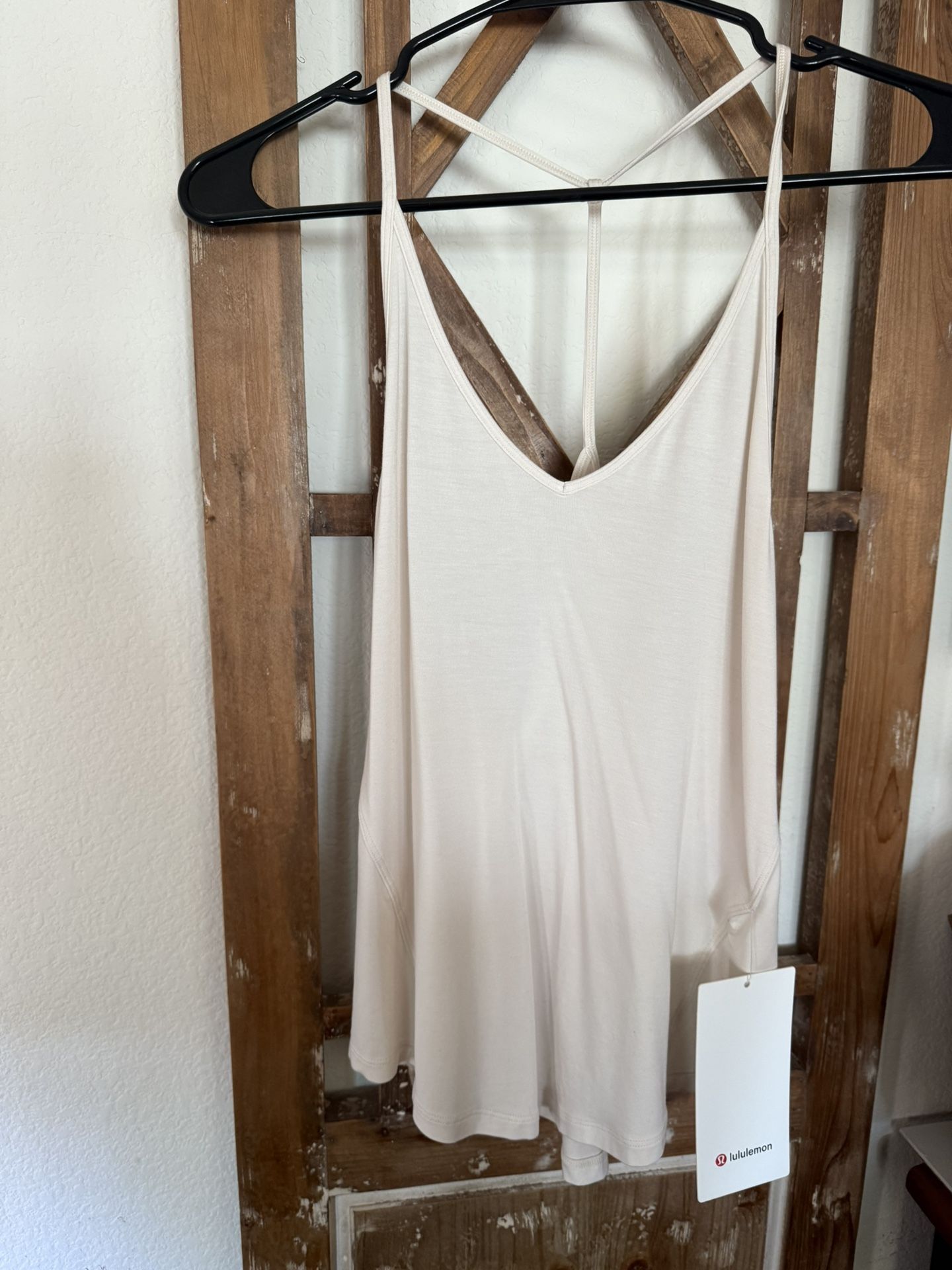 Lululemon Modal-Silk Yoga Tank Top Size 4 New With Tag