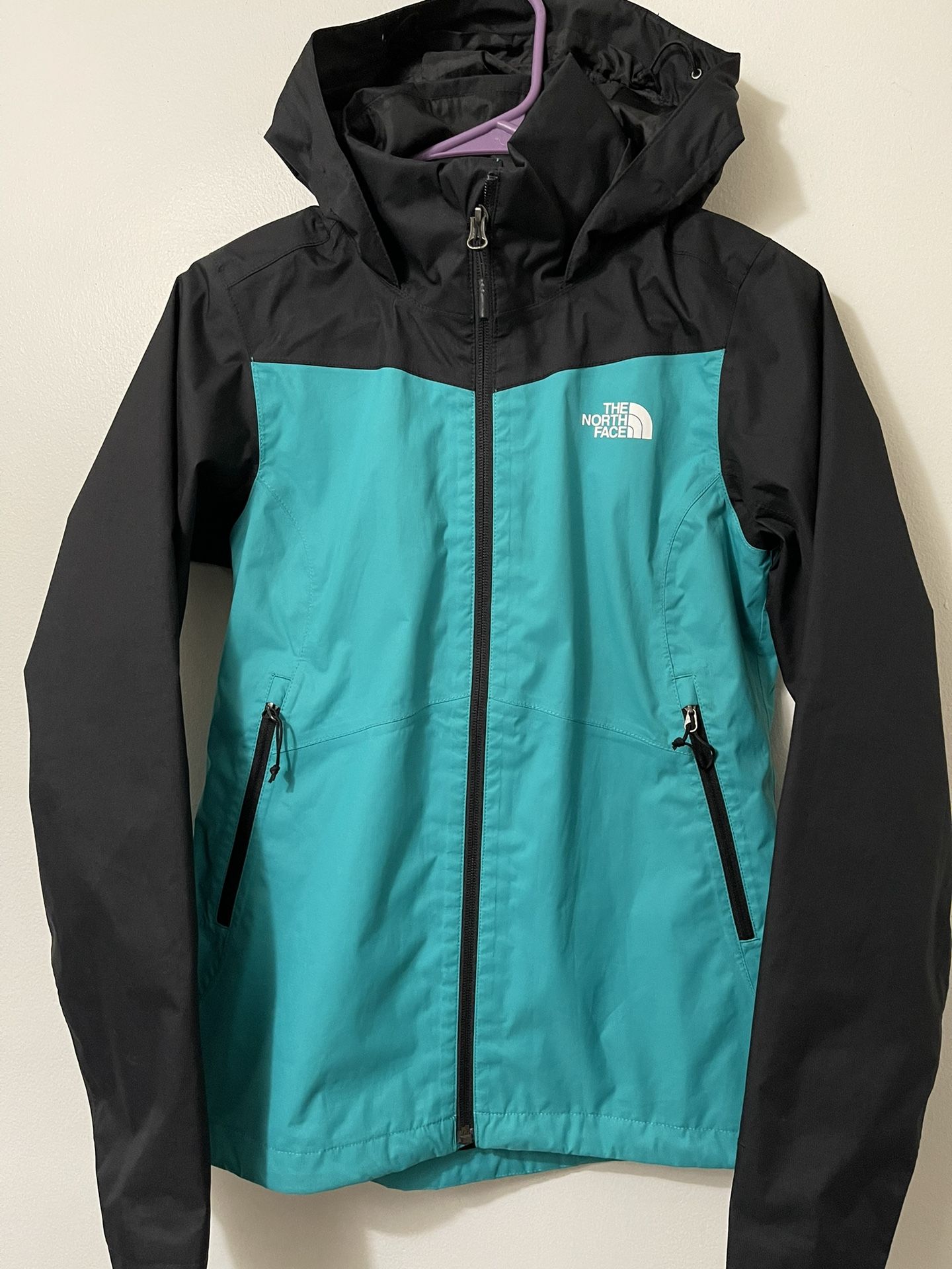 North Face Women’s Waterproof Jacket 