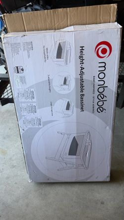 Bassinet height adjustable