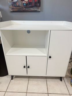 Kitchen Cabinet as is