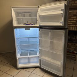 Whirlpool Refrigerator 