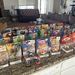 lot of amiibos
