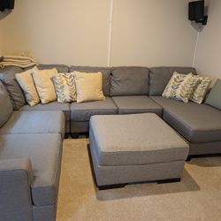 Ashley Chamberly Sectional Sofa With Ottoman