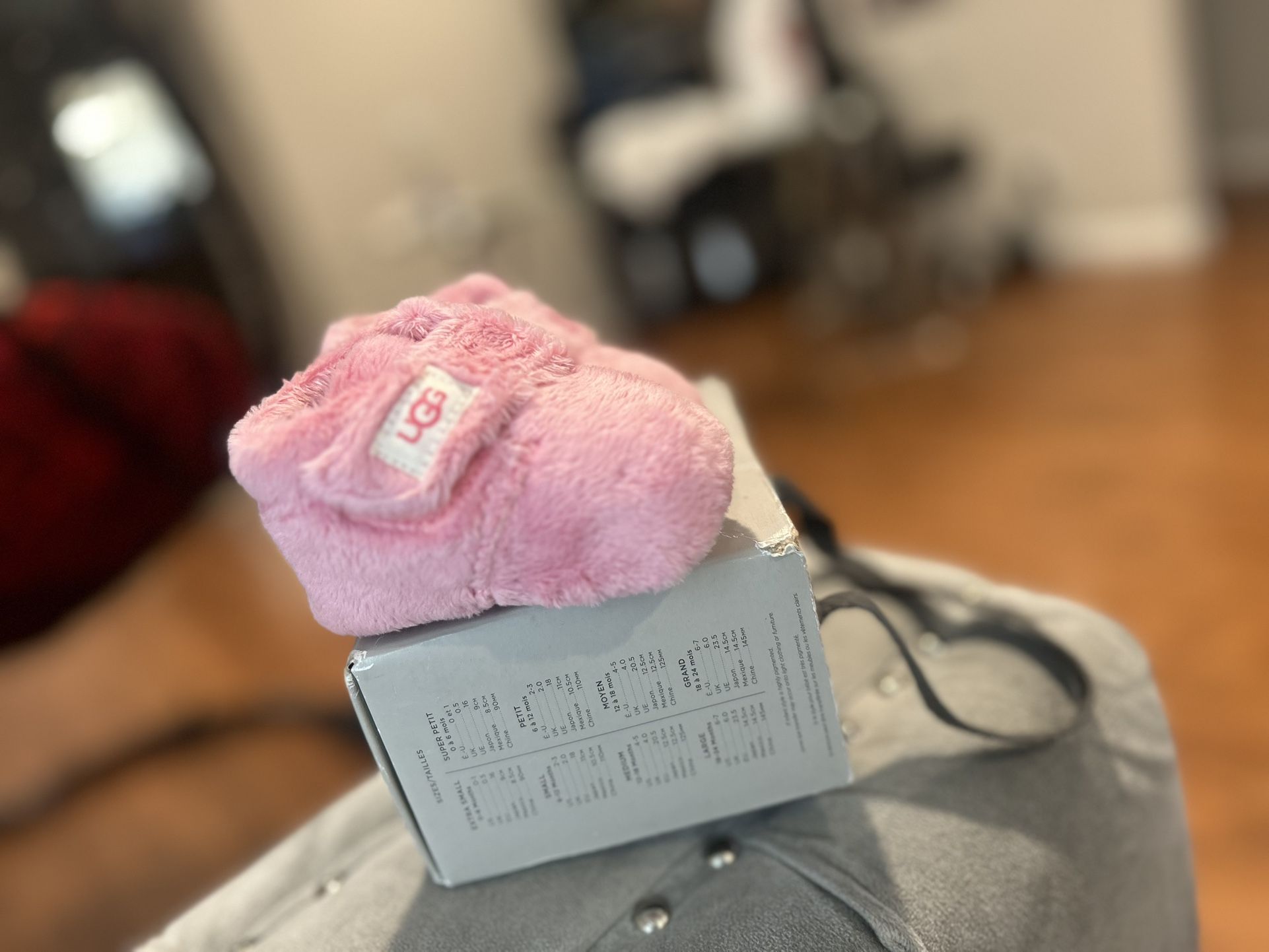 Baby Infant New Uggs Girls 0/1 Xs. 0-6 Months. 29$