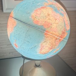 Vintage Replogle Light Up World Globe 