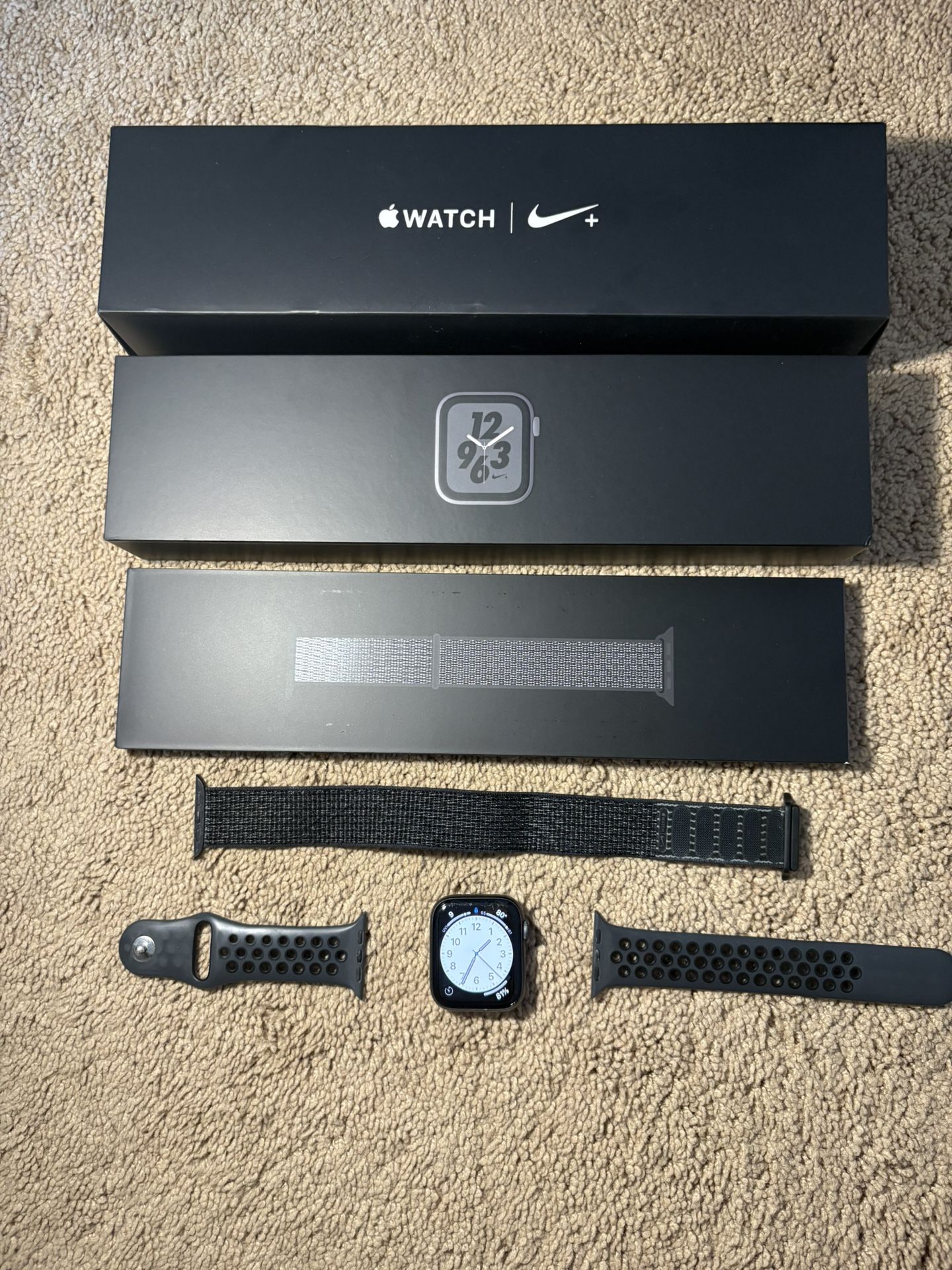 Apple Watch Series 4 Nike Edition (no cellular)