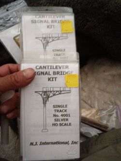 Cantilever signal bridge