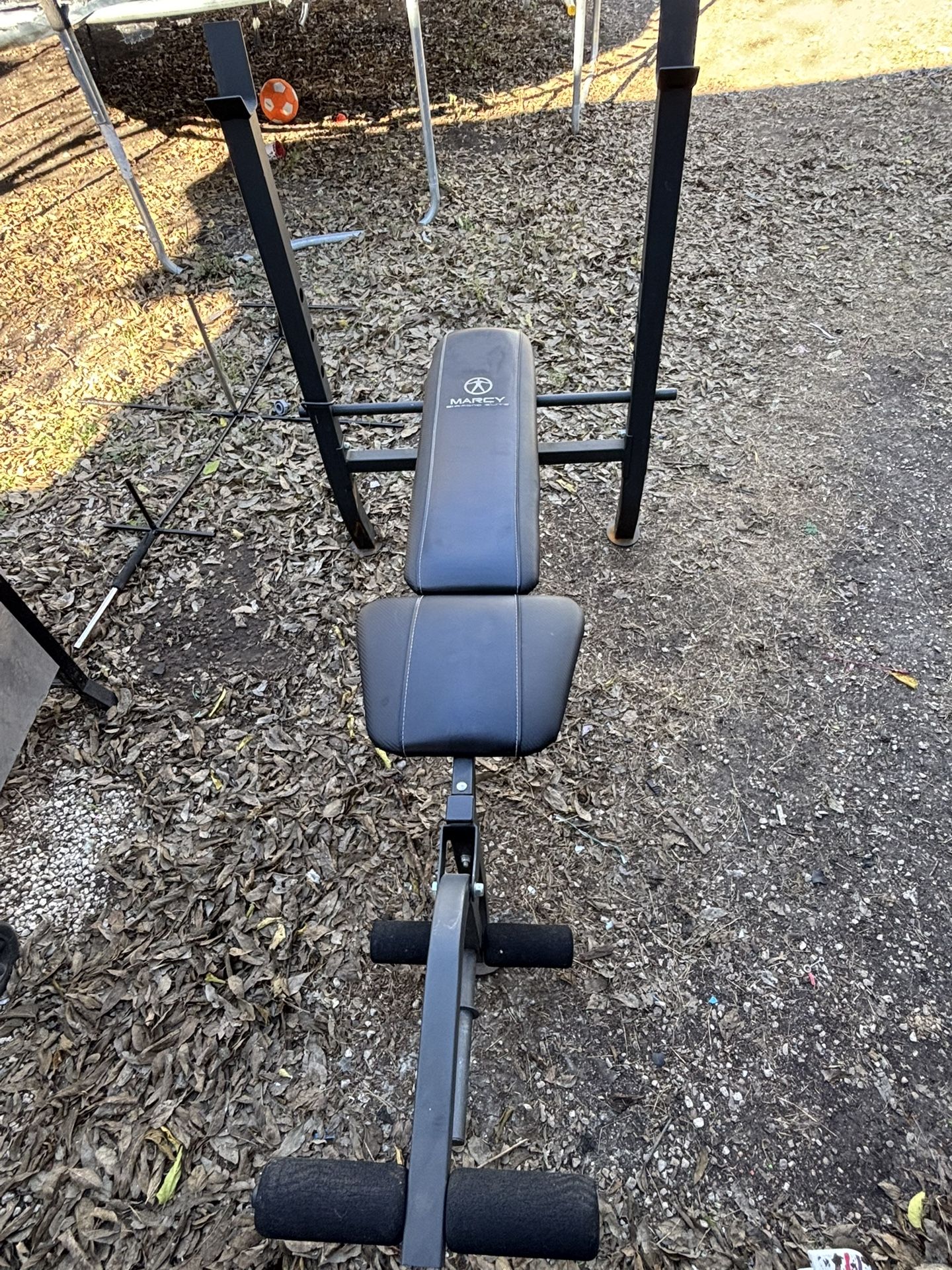 Weight Bench 