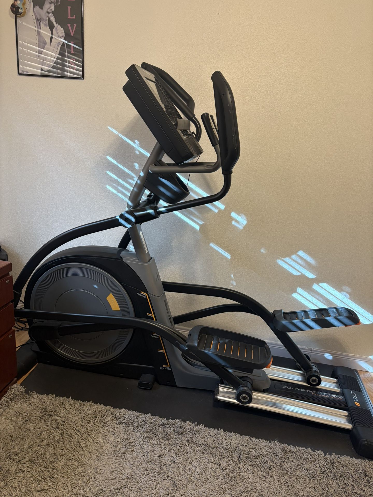 Nordic track Elliptical Exercise Machine 