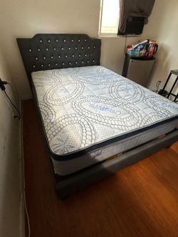 Queen Size Mattress Pillow Top New Bedframe sold separately