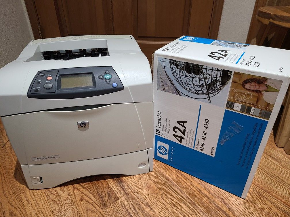 HP LaserJet 4250n + Extra Toner