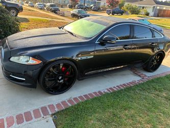 2012 Jaguar XJ-Series