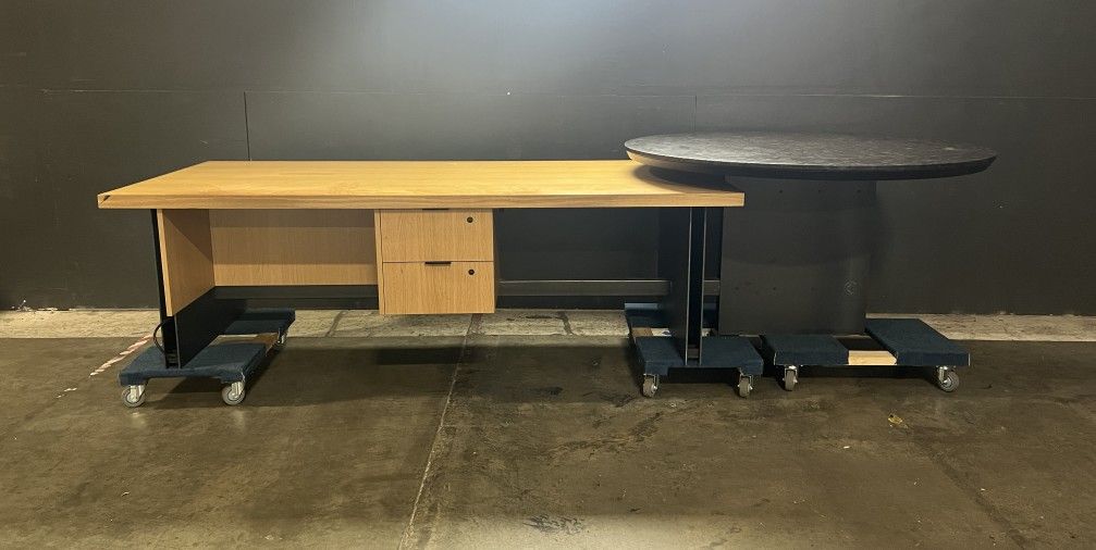 Custom Commercial Sales Desk