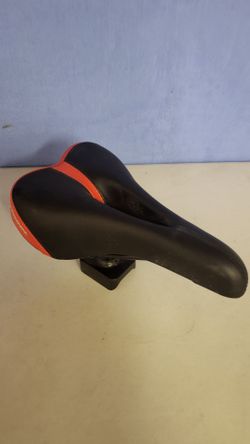 Schwinn Bicycle DADIS26 Bicycle Seat