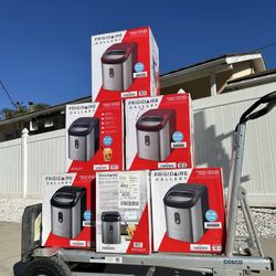 Frigidaire 33 lbs. Nugget Ice Maker