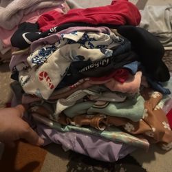 22 Pieces Of Clothing Size 24 Months/2 T