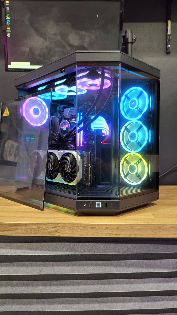 HYTE Y70 | INTEL | NVIDIA | 4080 SUPER | GAMING | COMPUTER | NEW | CORSAIR | PC