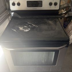 FREE Frigidaire Black Microwave & Stove (Good Condition)  