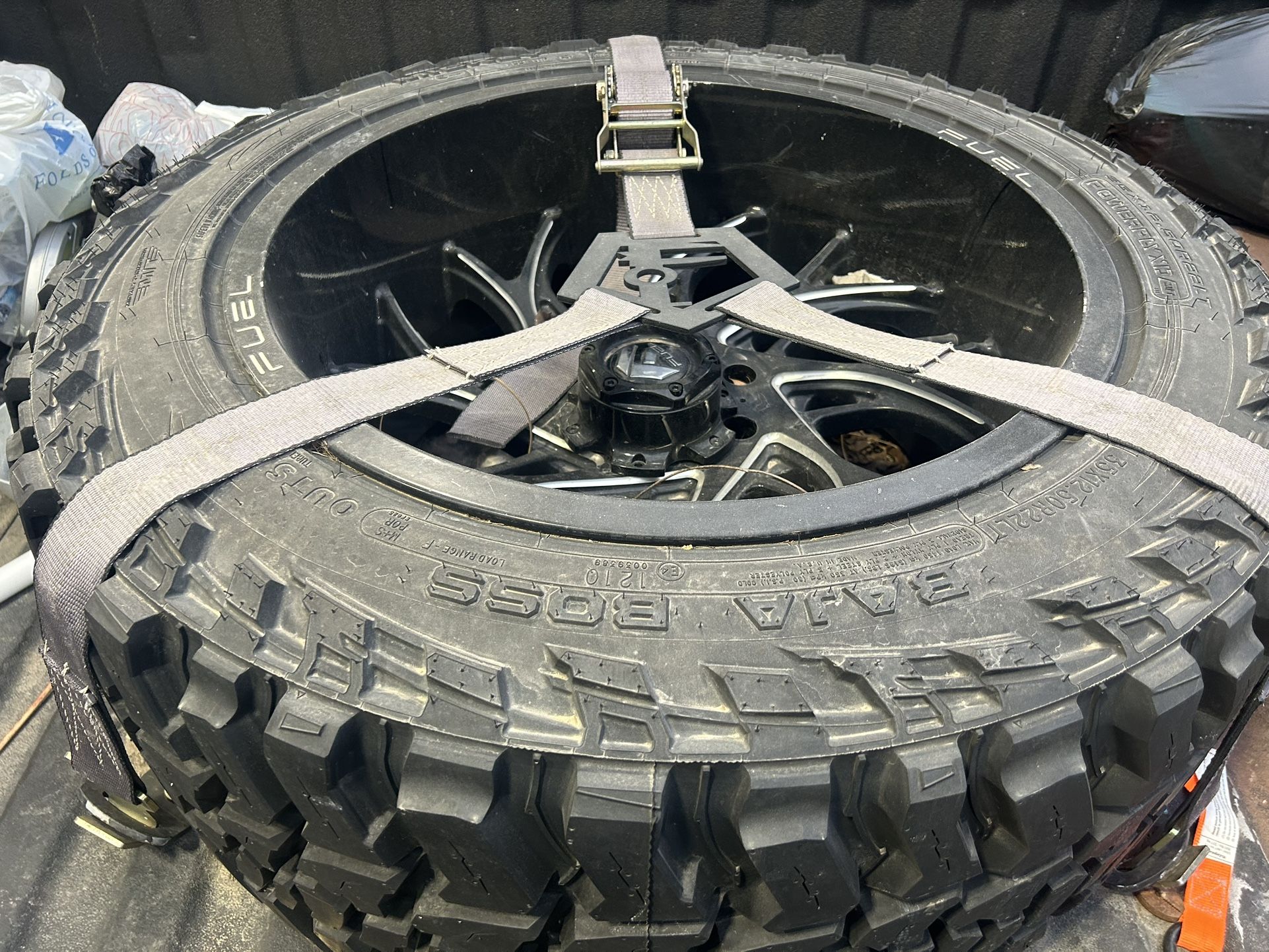 Tire 35x12.50 R22 New