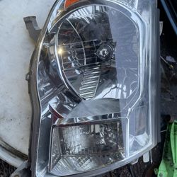 Headlight 2005-2011 Tacoma Passenger