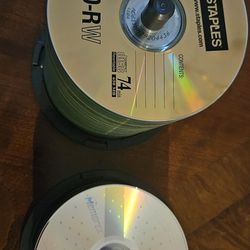 Blank CD / DVD disks 