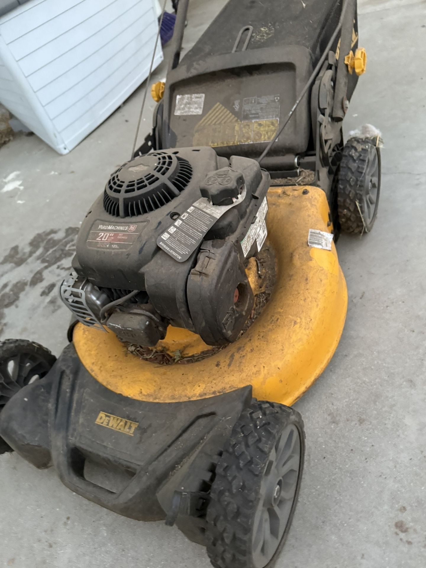Lawnmower 