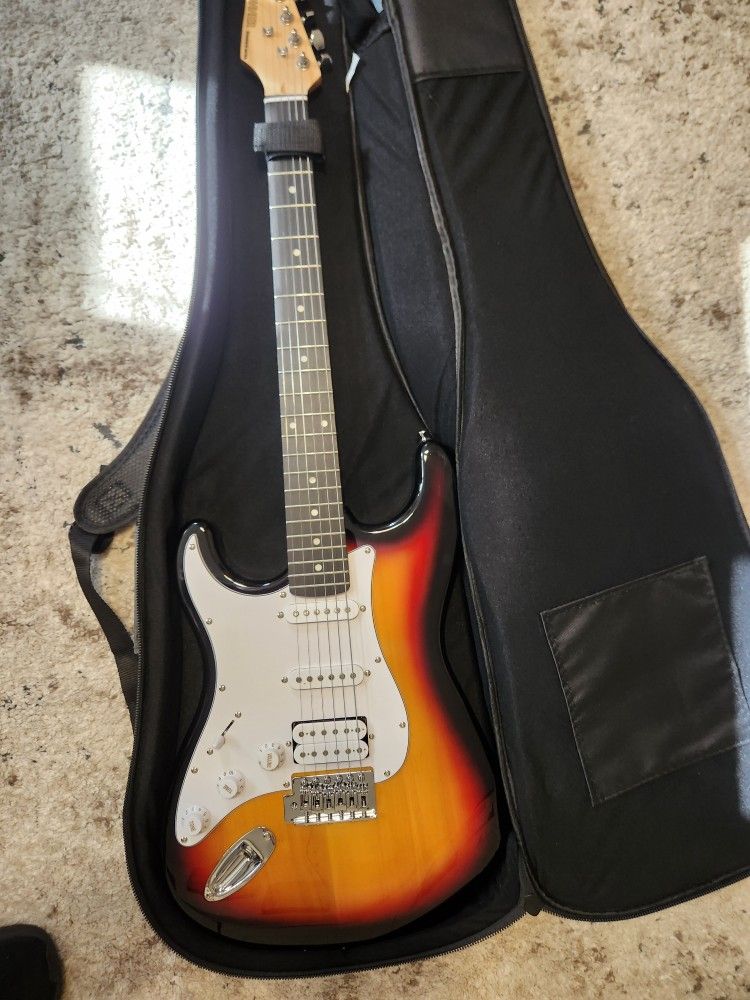 Guitar Left Handed Stratocaster Donner