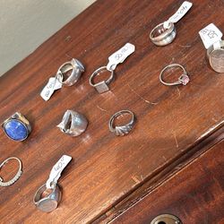 Set of miscellaneous sterling rings, various sizes