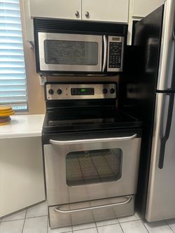 Stove and Microwave