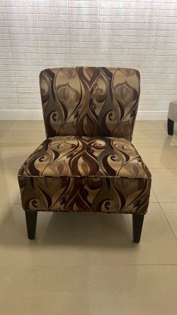 Accent Chair in Excellent Condition