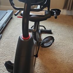 Reebok 8000 es Stationary Bicycle 