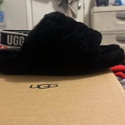 UGG