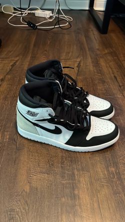 Jordan 1 Retro High OG Bleached Coral-Size: US M 11