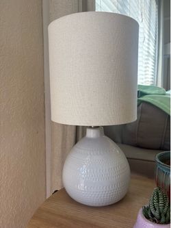 Table lamp