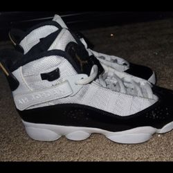 Size 4 Y Jordan Black And White Like New