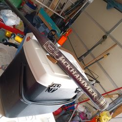 LOUISVILLE SLUGGER SOFTBALL BAT