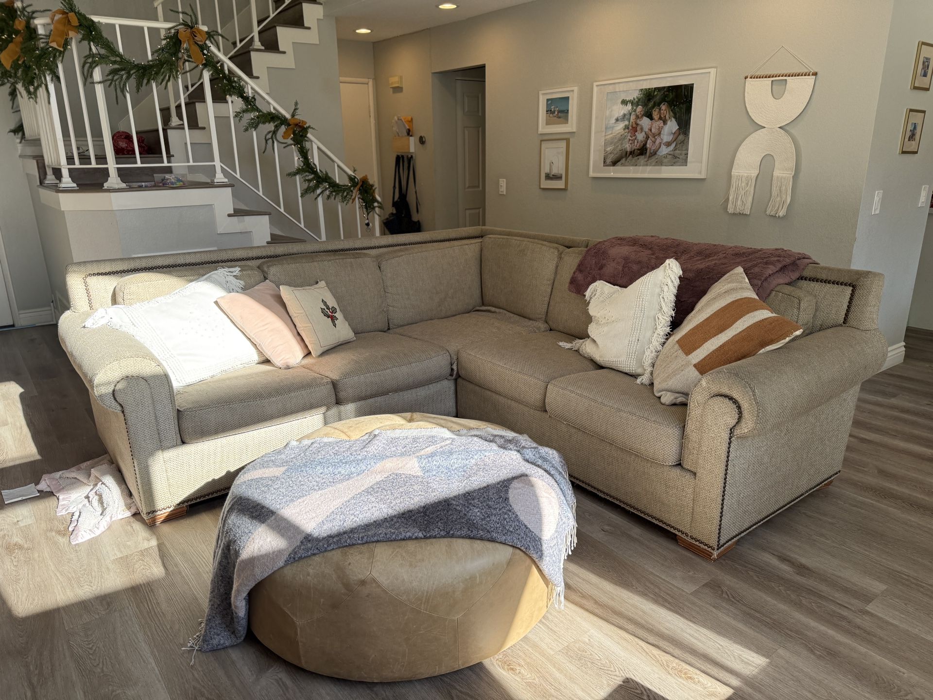 Free Thomasville Corner Sectional Sofa