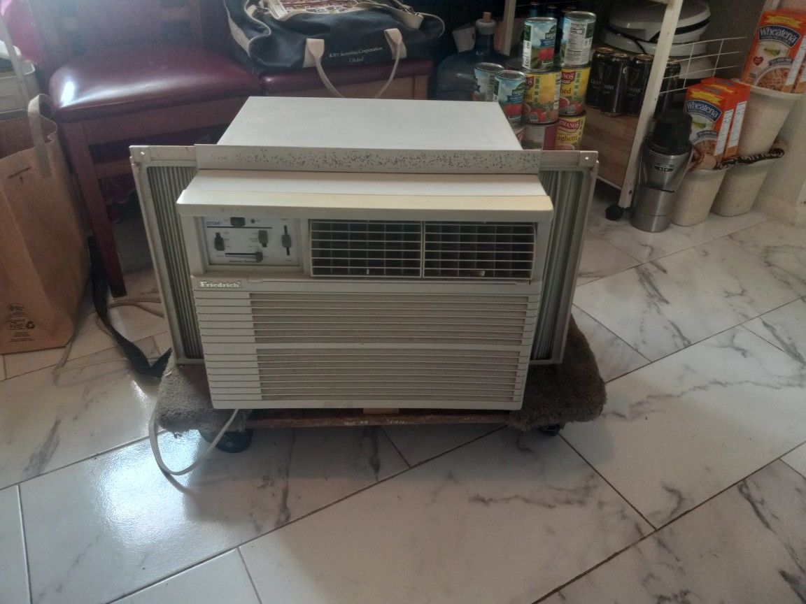 FRIEDRICH AIR-CONDITION ELECTRONIC THERMASTAT10 Btu