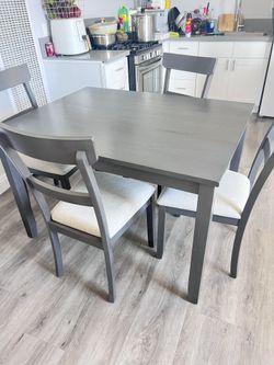 Bonito Comedor Nuevo En Su Caja 