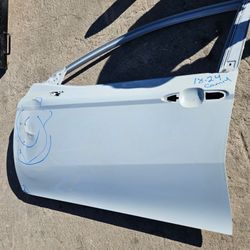 Toyota Camry Left Door Oem