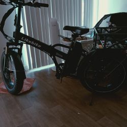 https://offerup.com/redirect/?o=TGlrZS5CaWtl.e Bike I Bought It Need Some Work Just Kidding !?