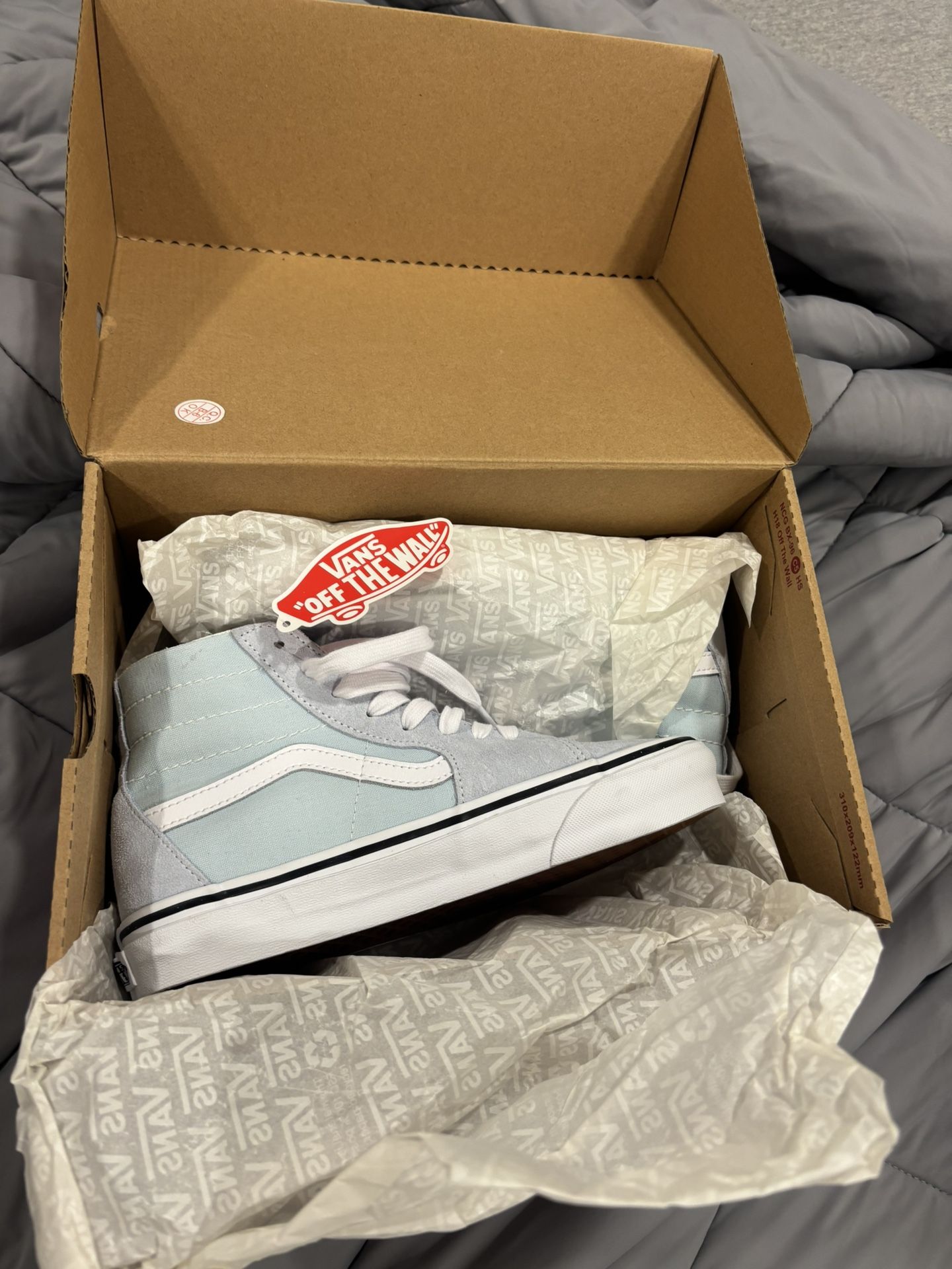 Vans Size 8 Woman’s 