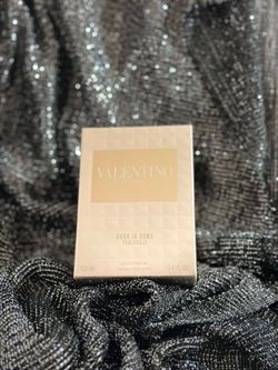 Valentino Donna Born In Roma The Gold