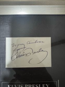 Elvis presley display