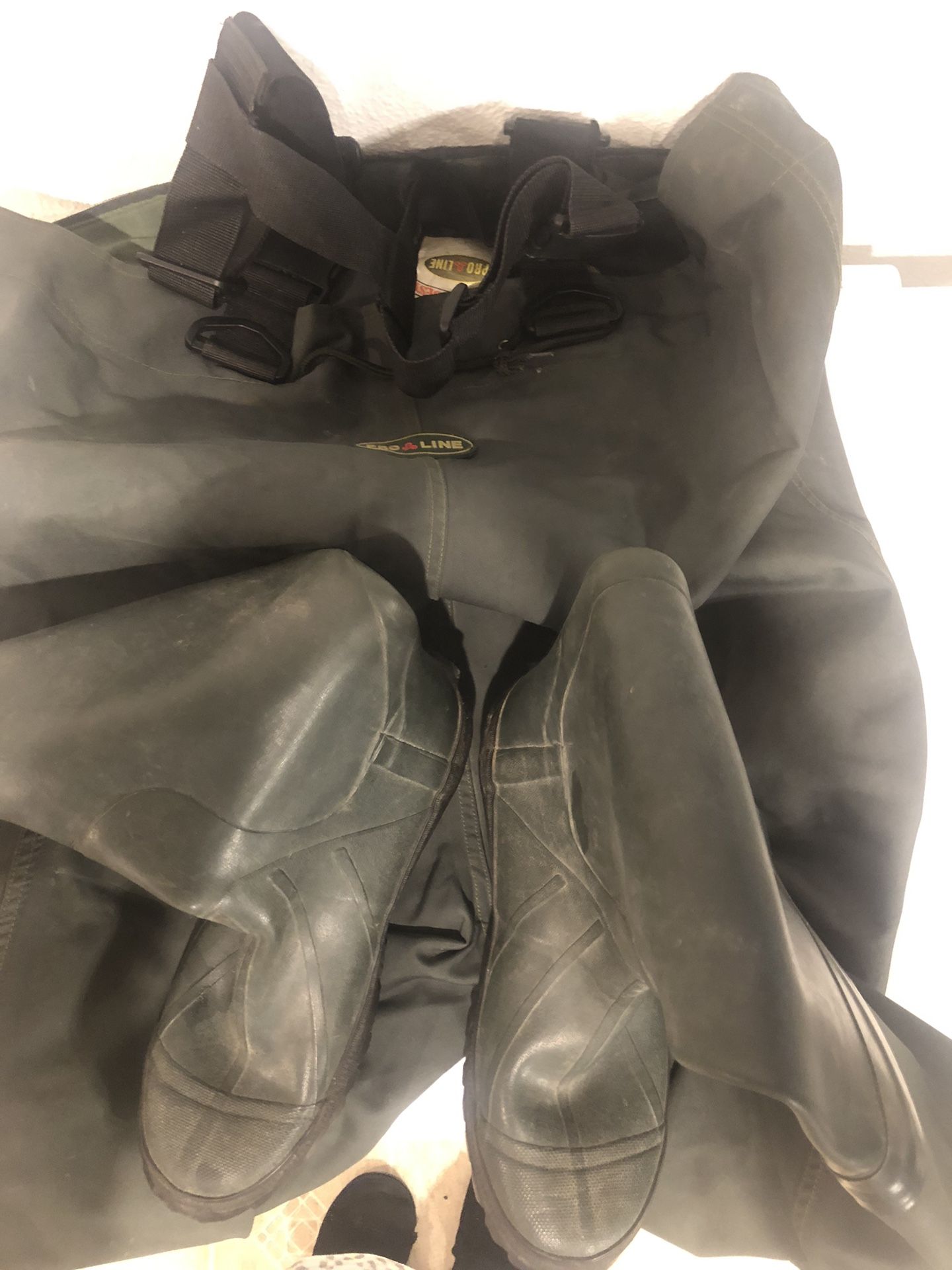 Pro Line Men’s Size 9 Chest Waders