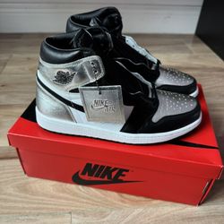 Air Jordan Retro 1 Silver Toe